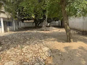 8 Bedrms on 2 Plots of Land for Sale at ATOMIC