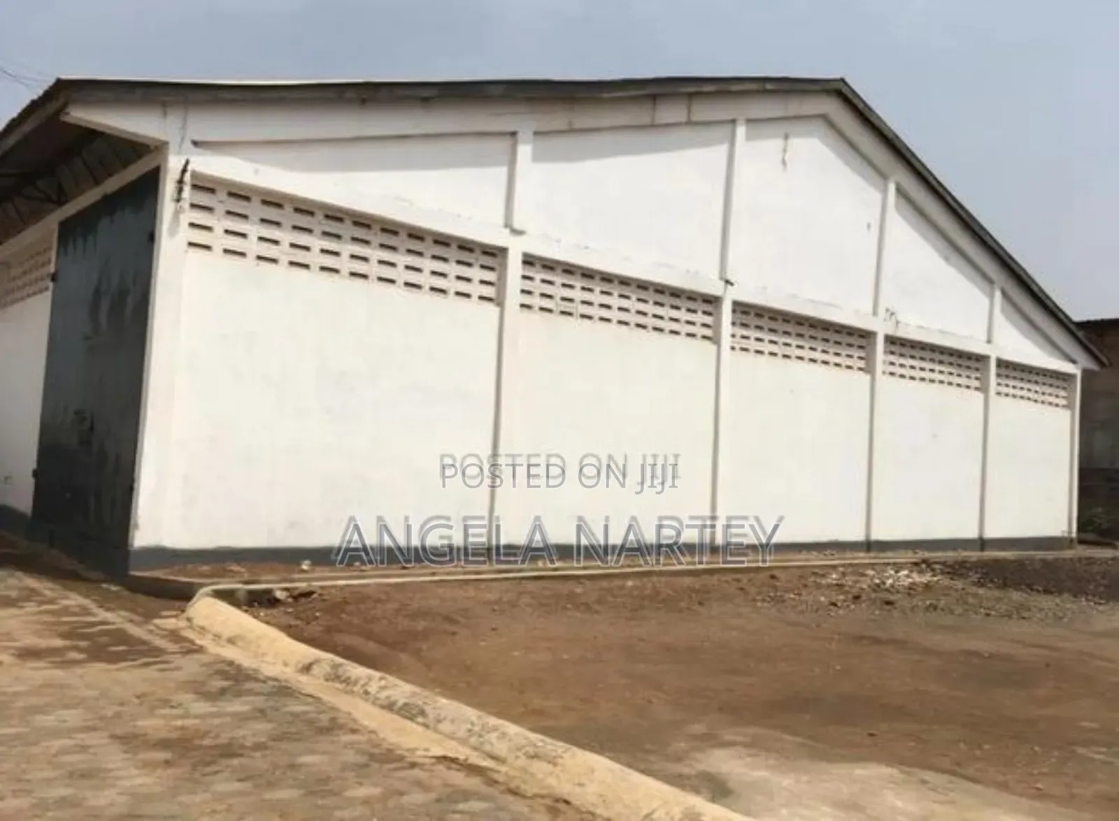 2000sq Warehouse for Sale at Tema Community 12