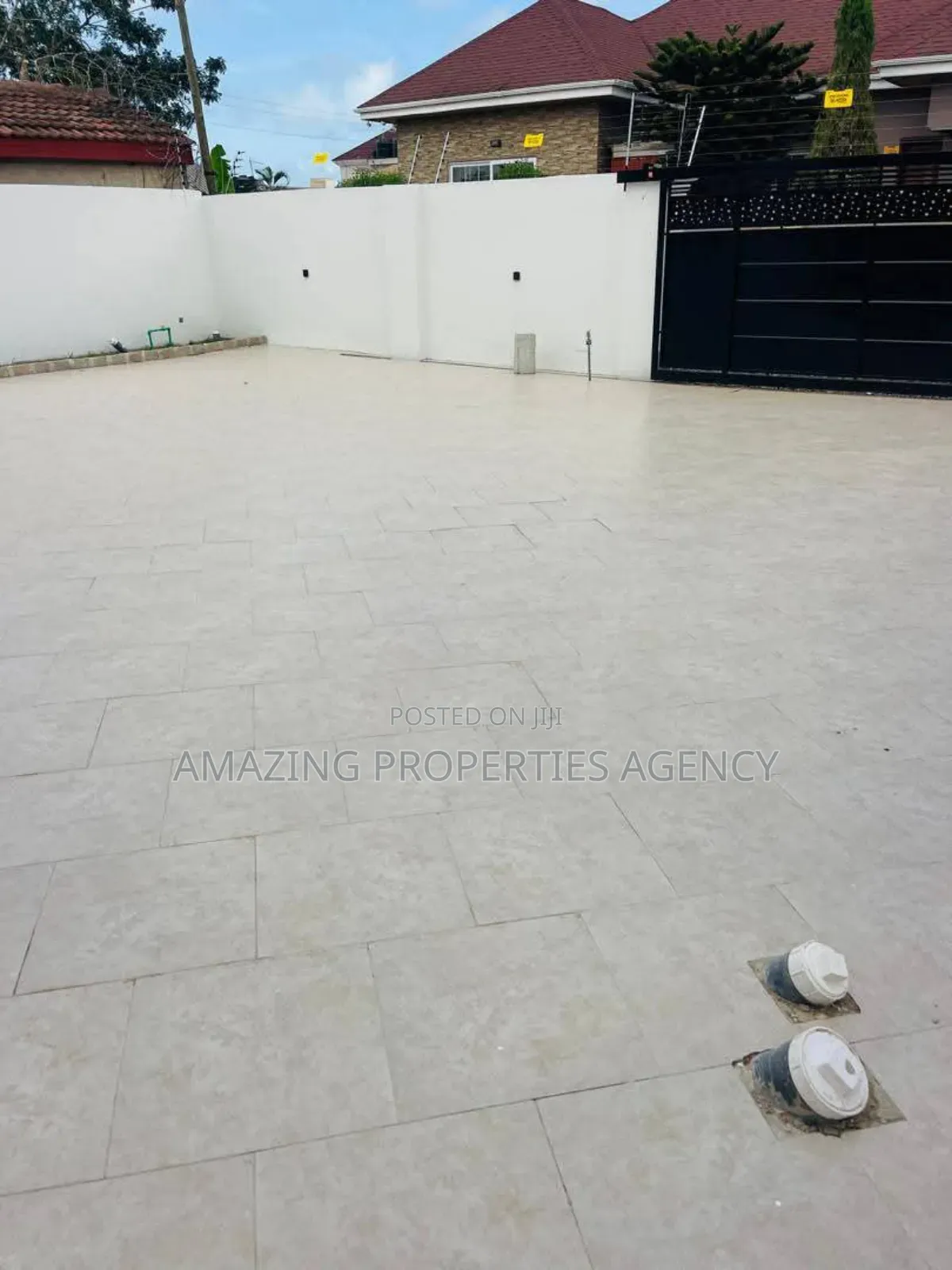 3bdrm House in Spintex for sale