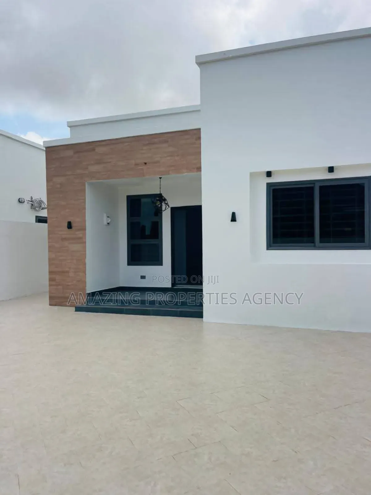 3bdrm House in Spintex for sale