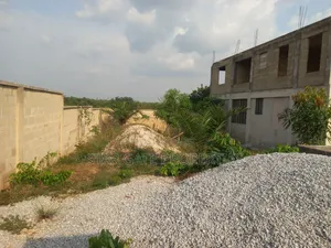 9bdrm House in Sewua, Kumasi Metropolitan for sale
