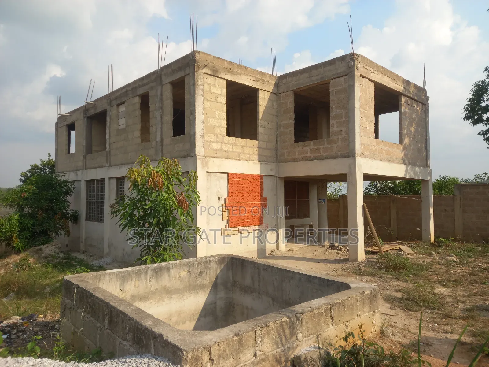 9bdrm House in Sewua, Kumasi Metropolitan for sale