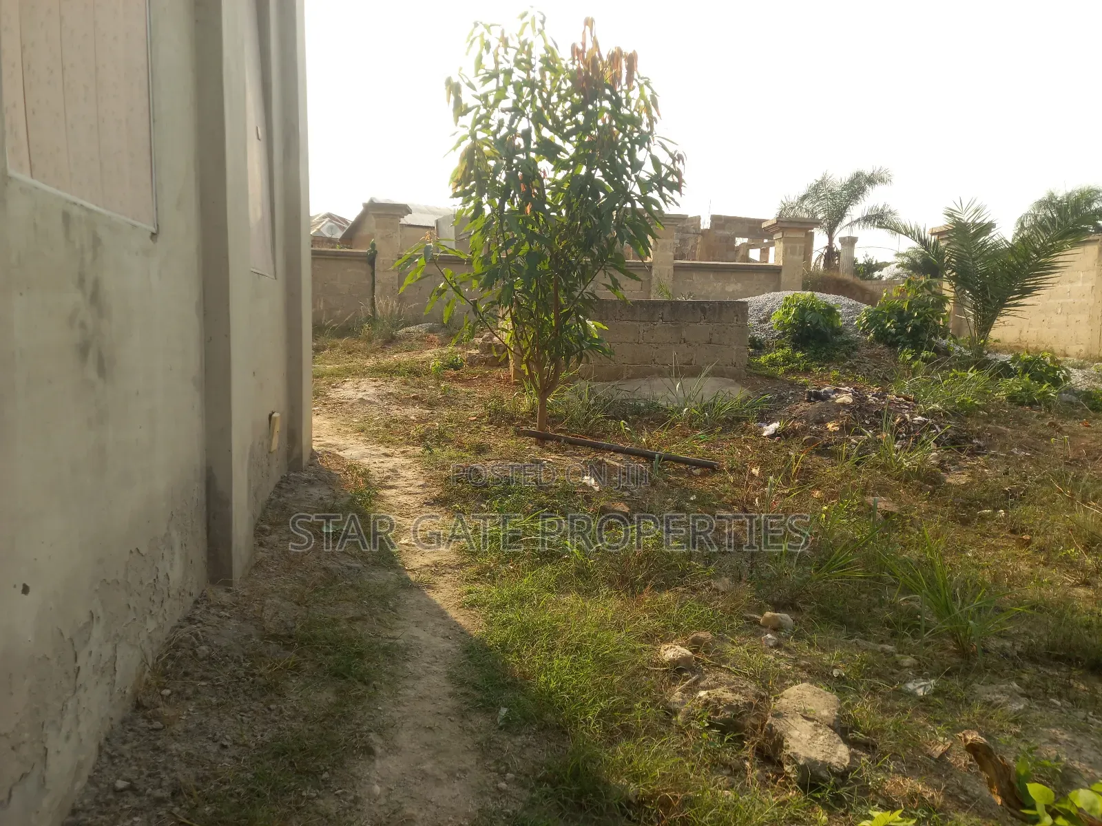 9bdrm House in Sewua, Kumasi Metropolitan for sale