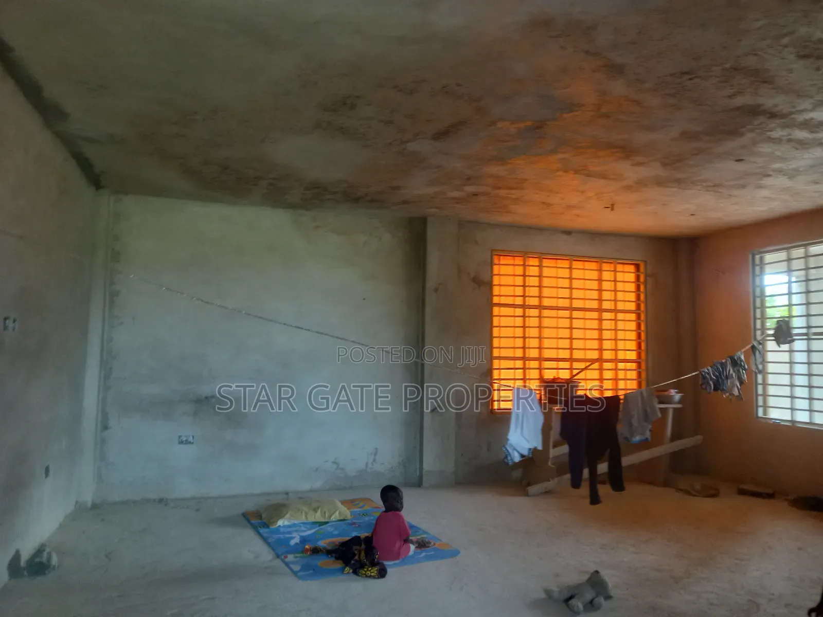 9bdrm House in Sewua, Kumasi Metropolitan for sale