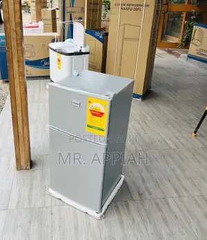Super Chilling Nasco F2-11 2 Door Table Top Fridge.
