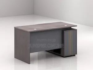 Office Table/ Desk Quadre Firmer
