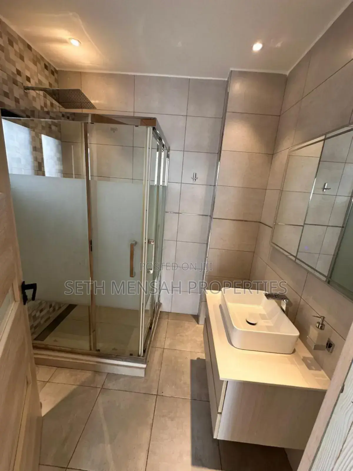 4bdrm House in Skm Properties, Cantonments for rent
