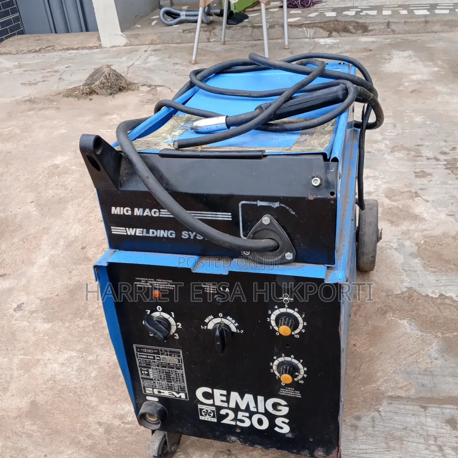 Used Mig 250s Industrial Welding Machine From Italy