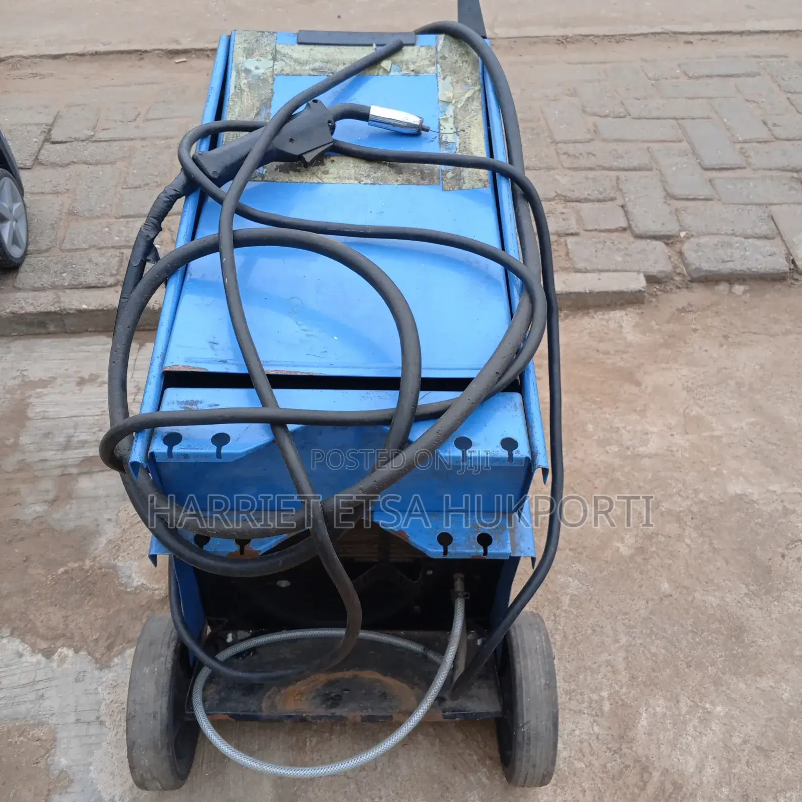 Used Mig 250s Industrial Welding Machine From Italy