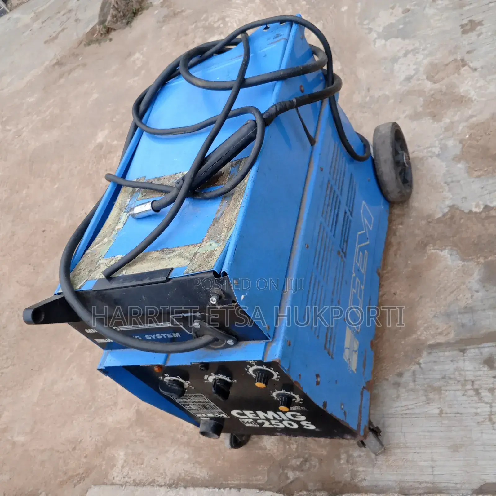 Used Mig 250s Industrial Welding Machine From Italy