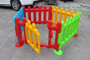 4 Panels + 1 Gate Play Fence
