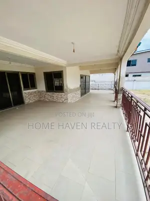 5bdrm House in Westland for rent