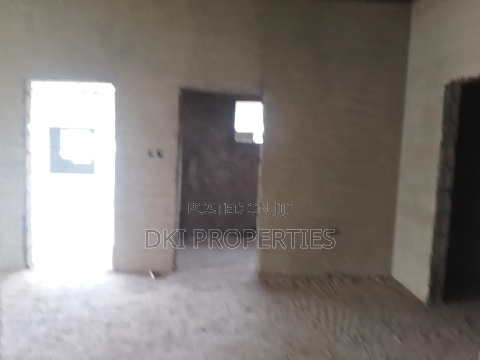 4bdrm House in Dki Properties, Tema Metropolitan for sale