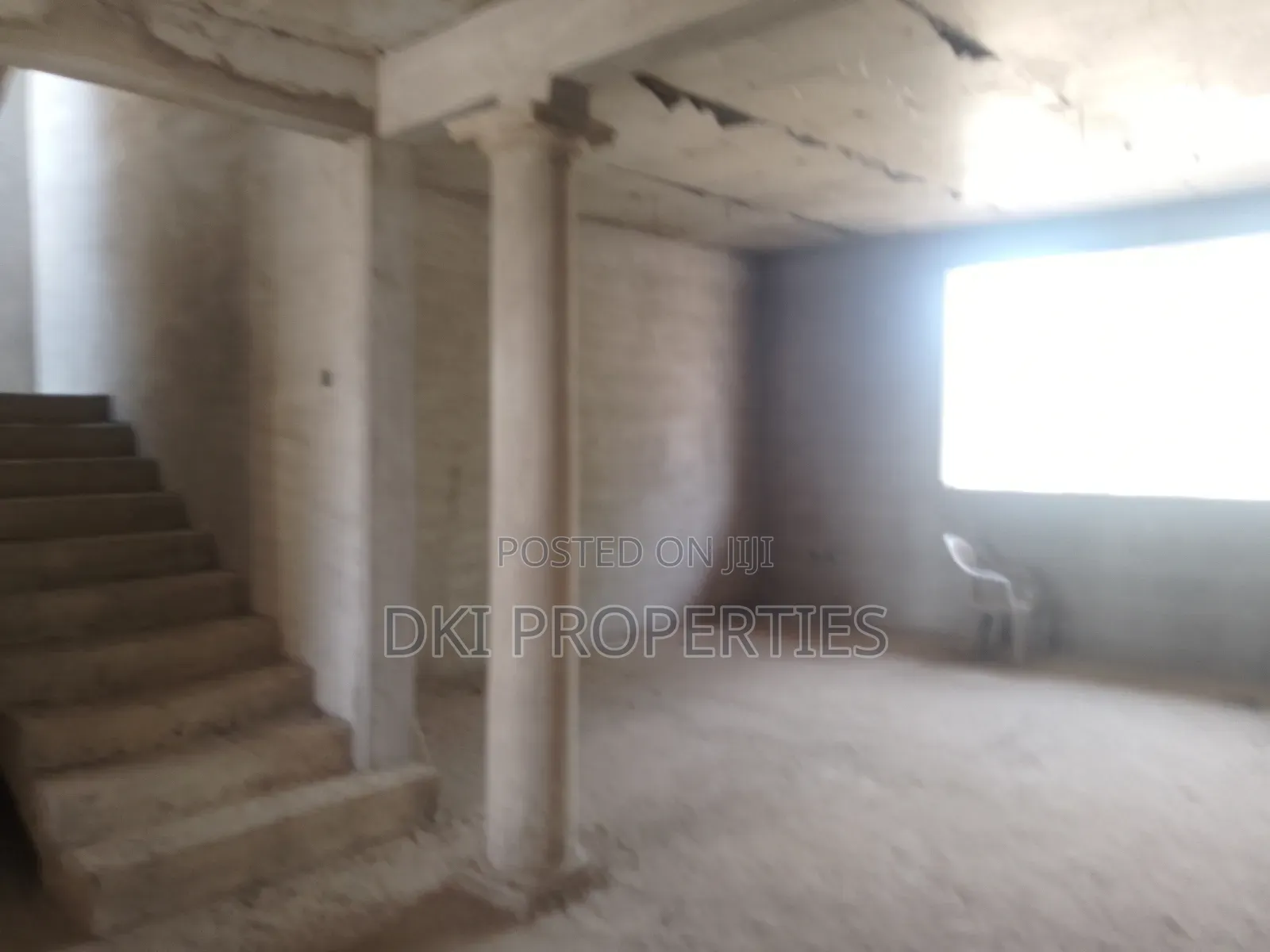 4bdrm House in Dki Properties, Tema Metropolitan for sale