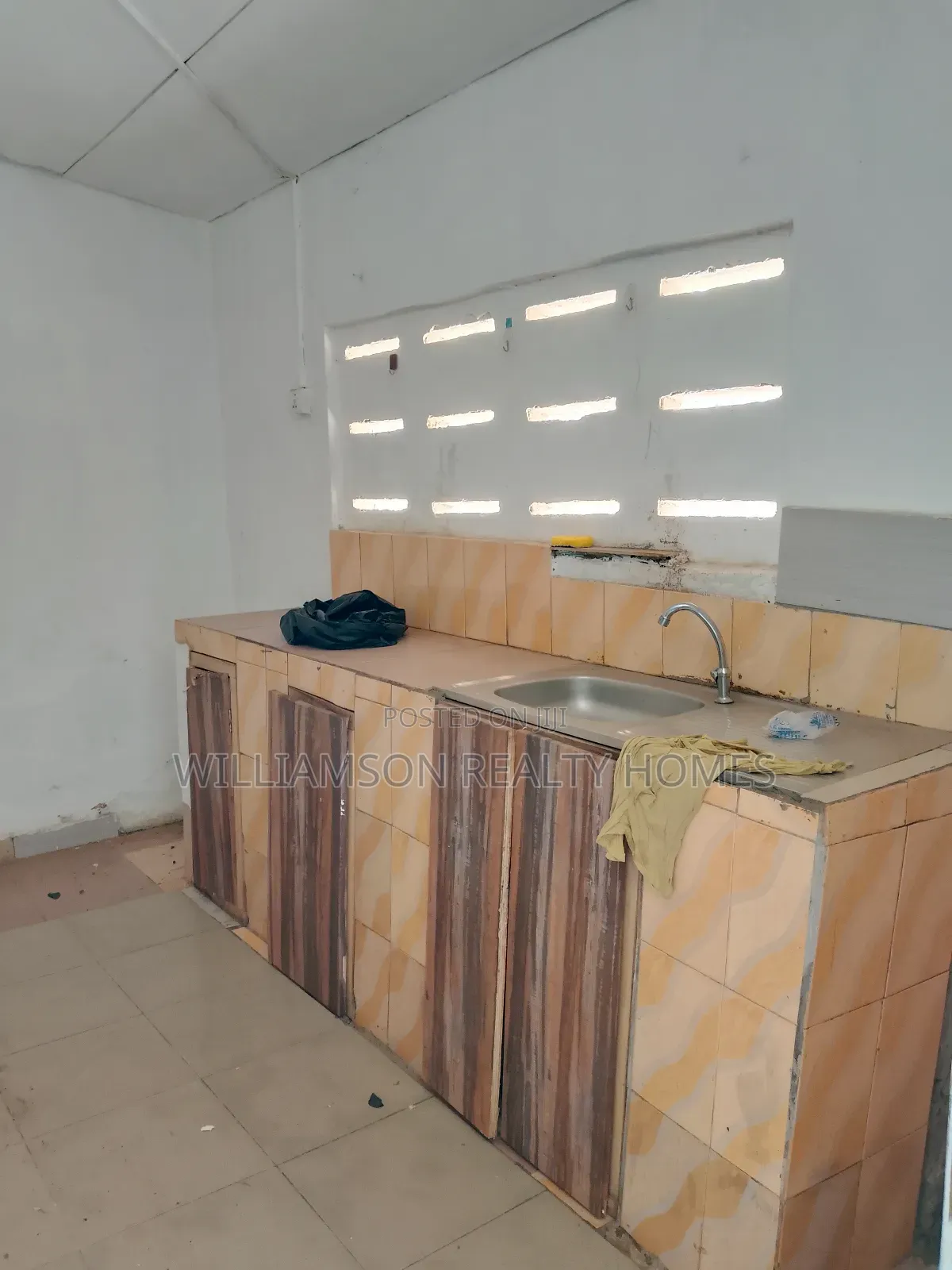 1bdrm Apartment in Regimanuel Estate, Spintex for rent
