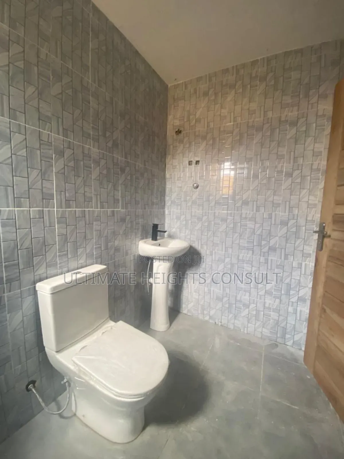 2bdrm Apartment in Lapaz Kata Hostel for rent