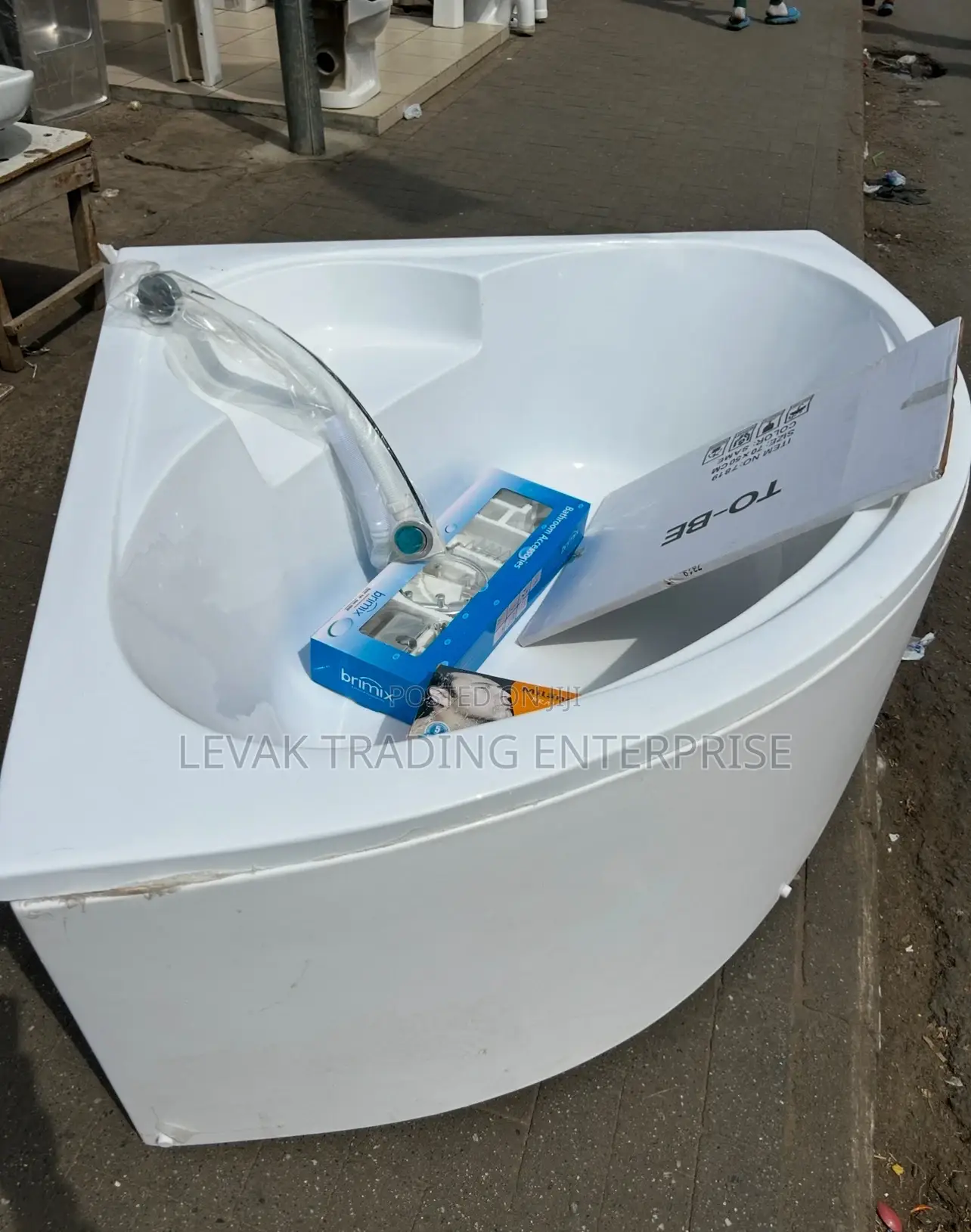 Bathtub + Shower, Jaccuzi Bathtub