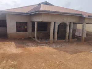 4bdrm House in Oyarifa for sale