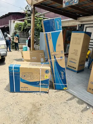 Efficiently Cooling Midea Floor Standing 3.0hp