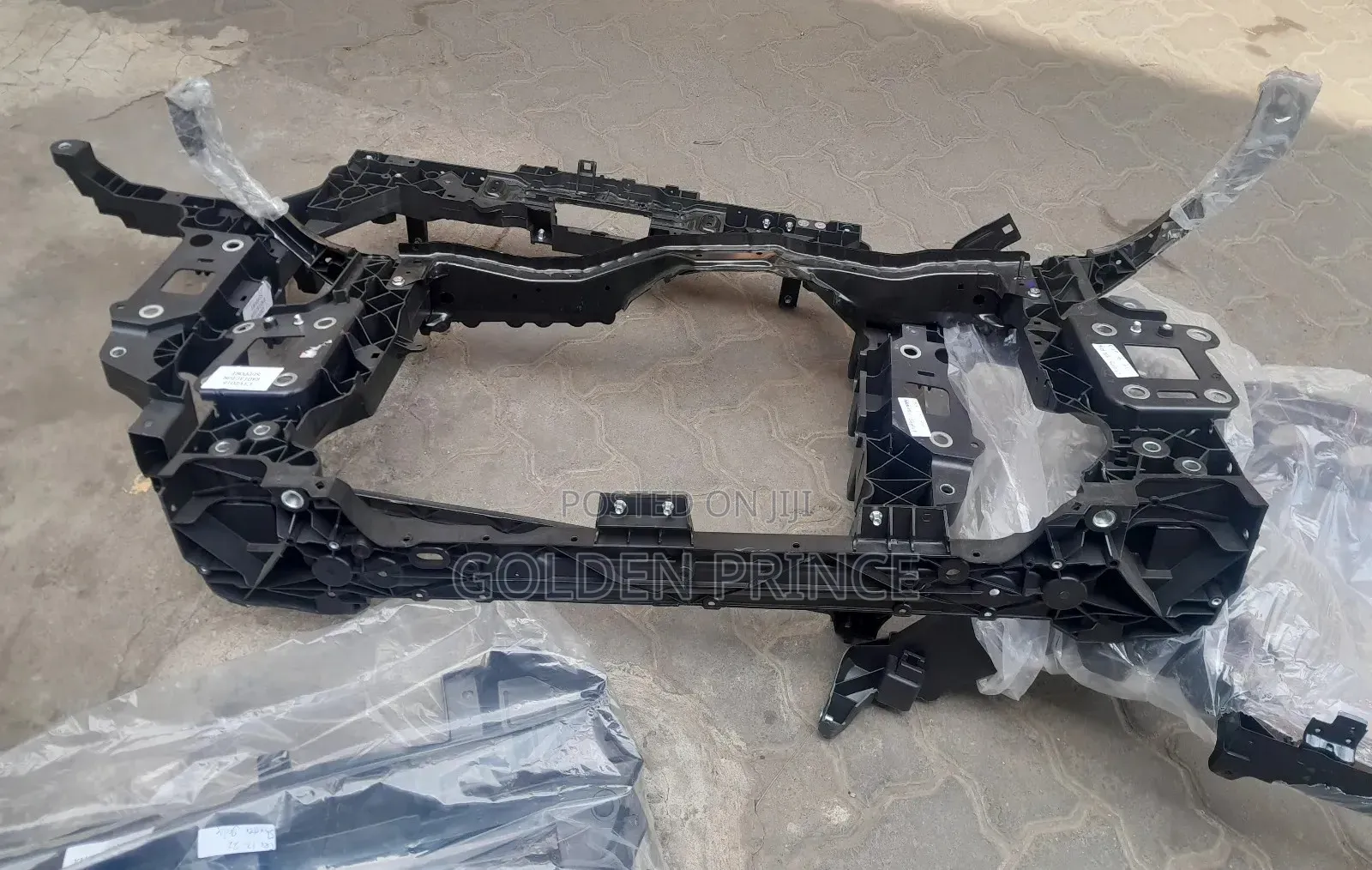 CR-V/ CIVIC 016-2020 Radiator Support