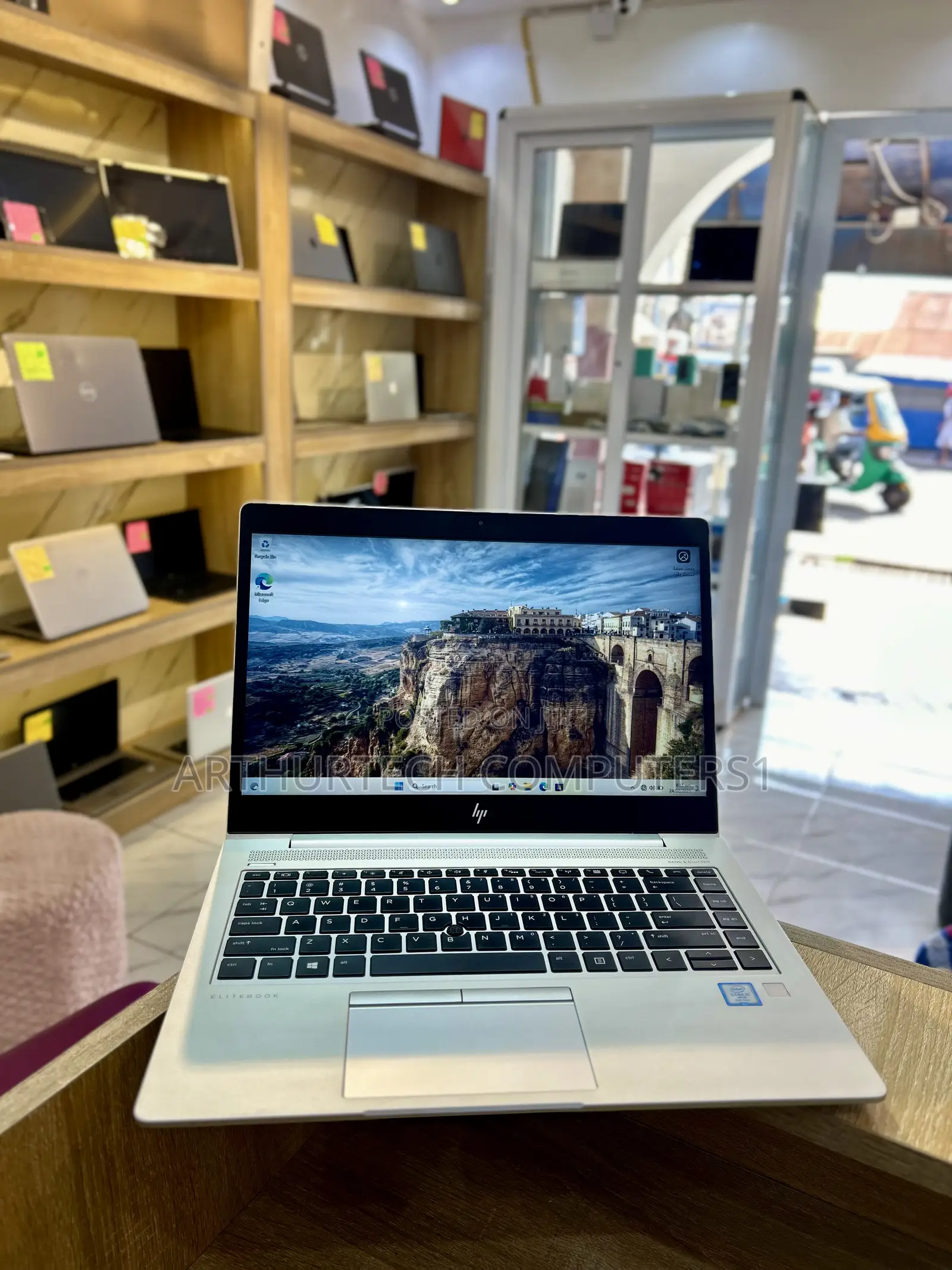 Laptop HP EliteBook 840 G5 8GB Intel Core I5 SSD 256GB