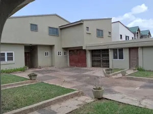 4bdrm House in Madina for sale