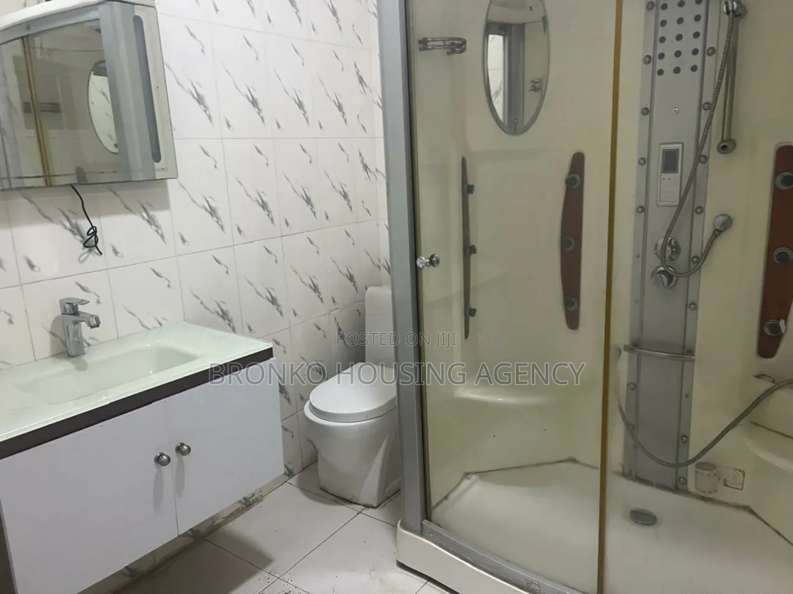 4bdrm House in Bronko Housing, Tema Metropolitan for rent