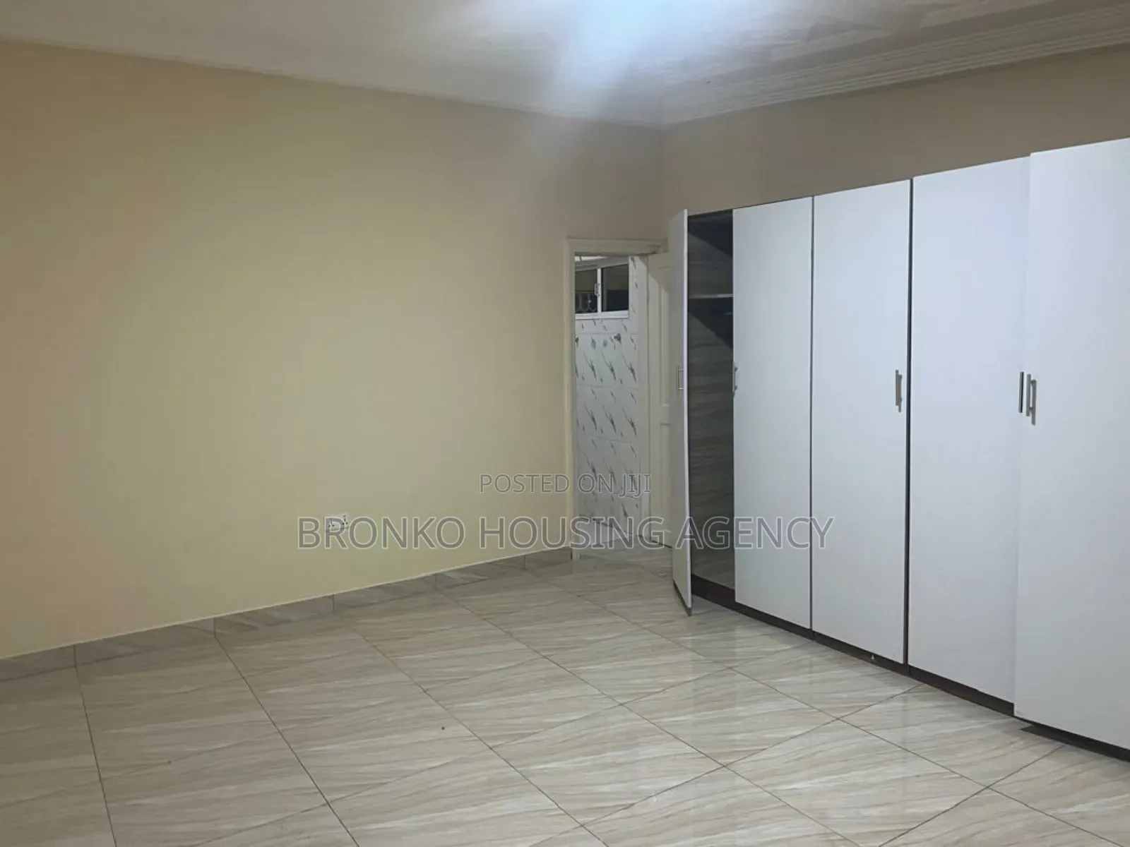 4bdrm House in Bronko Housing, Tema Metropolitan for rent