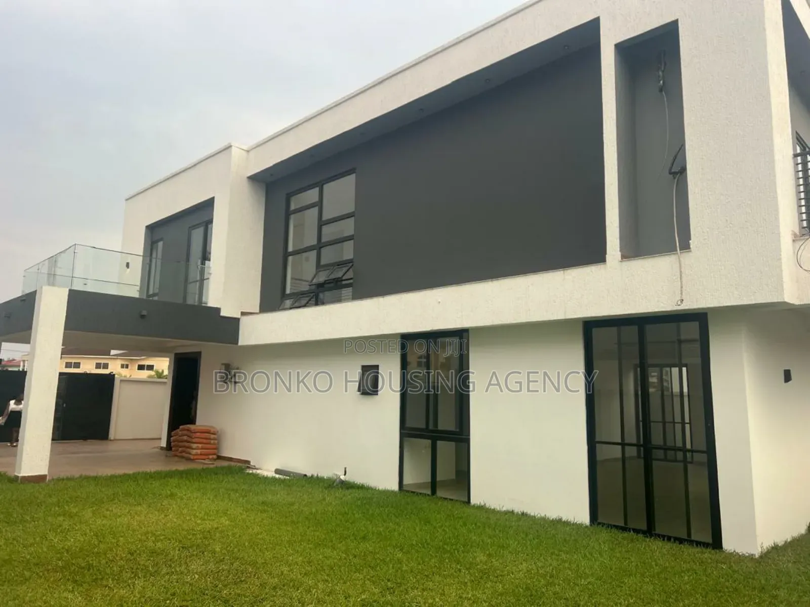 3bdrm House in Bronko Housing, Manet Junction for rent
