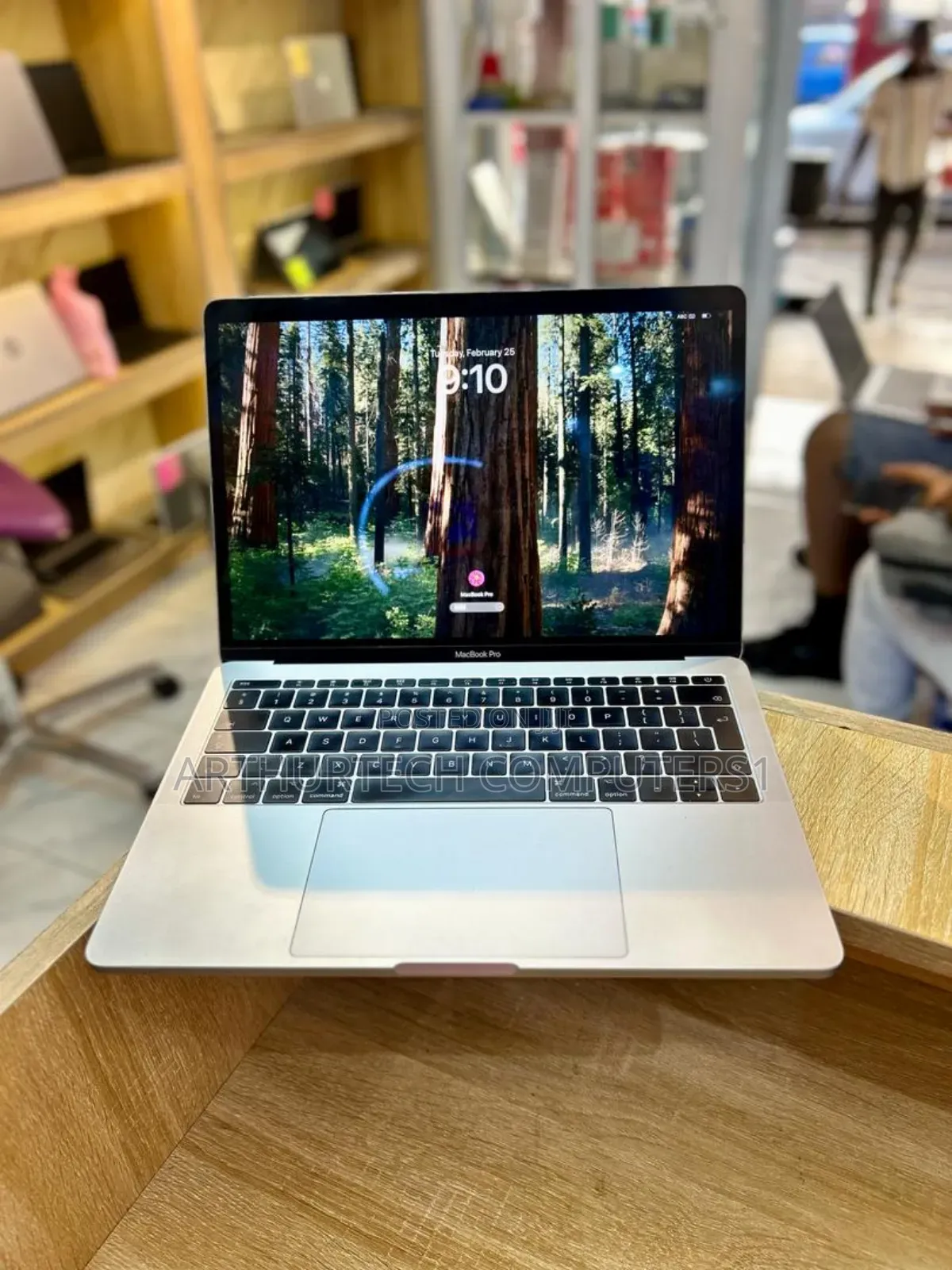 Laptop Apple MacBook Pro 2017 16GB Intel Core I5 SSD 256GB