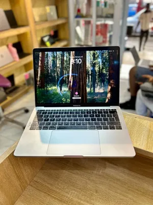 Laptop Apple MacBook Pro 2017 16GB Intel Core I5 SSD 256GB