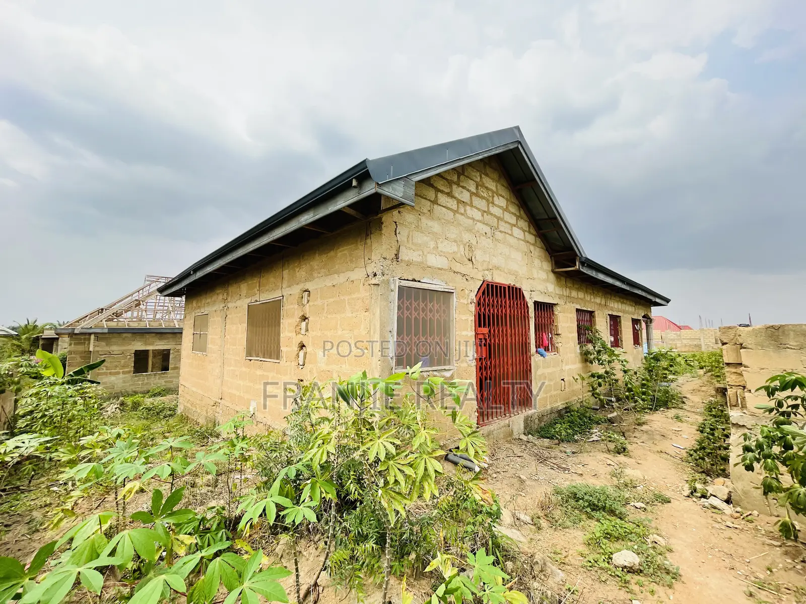 3bdrm House in Kasoa for sale