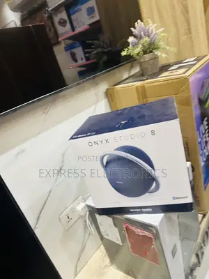 Portable Wireless Bluetooth Speaker Onyx 8 Studio