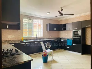 5bdrm Duplex in Trasacco, East Legon for rent