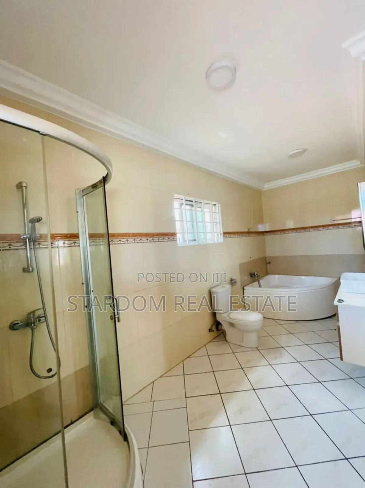5bdrm Duplex in Trasacco, East Legon for rent