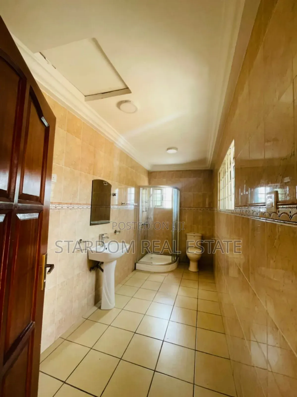 5bdrm Duplex in Trasacco, East Legon for rent