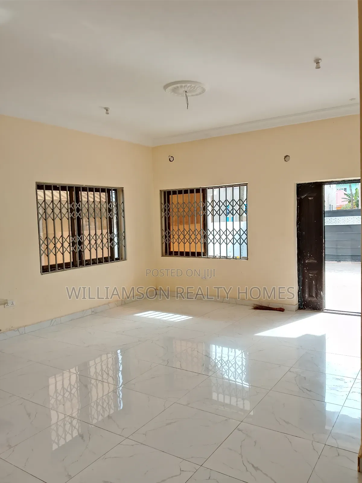2bdrm Apartment in Community 18 Area, Spintex for rent