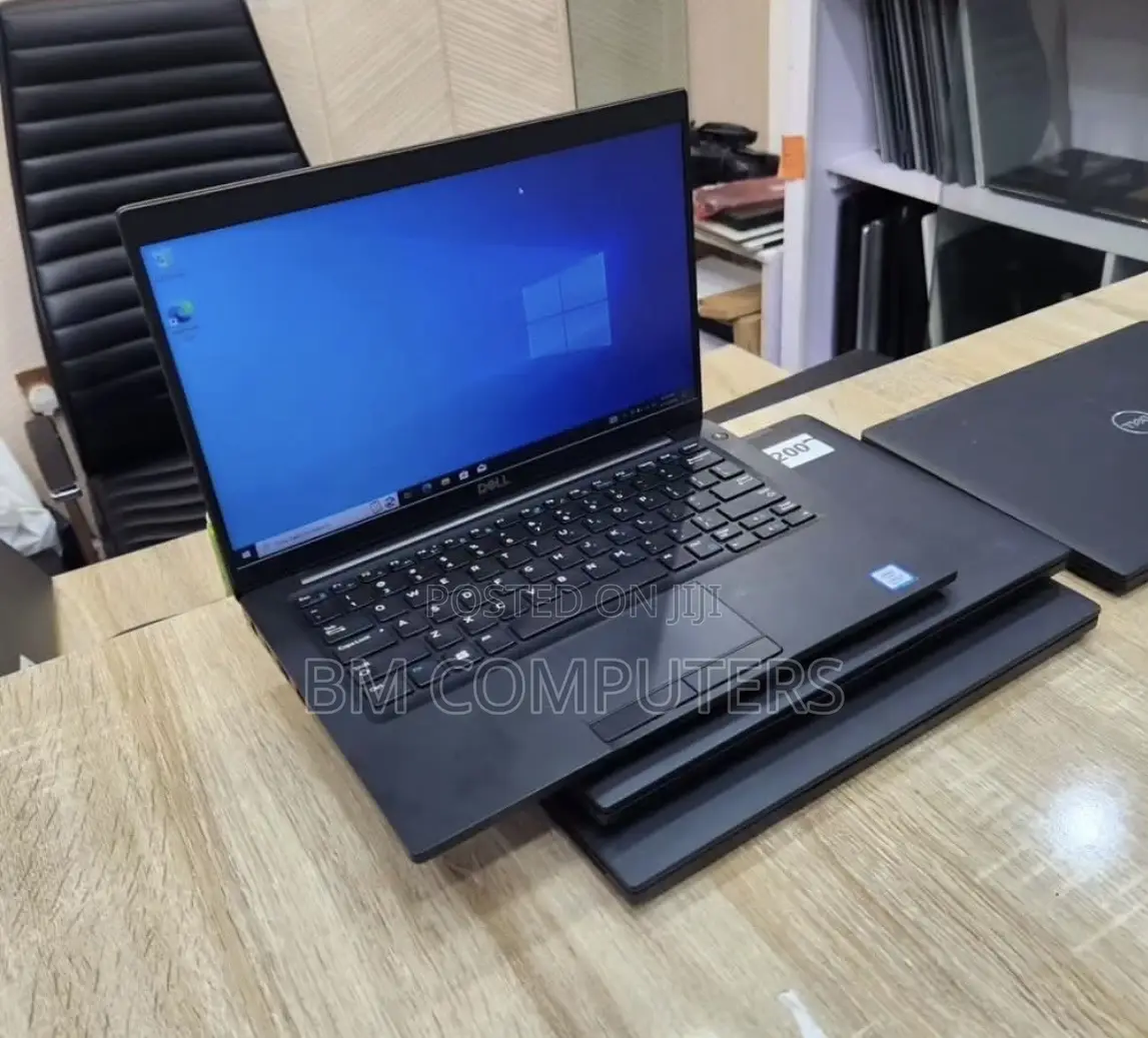 Laptop Dell Latitude 7390 8GB Intel Core i7 SSD 256GB