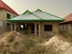 4bdrm House in Adesina, Kumasi Metropolitan for sale