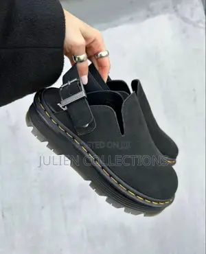Dr Martens Zebzeg Mule Suede