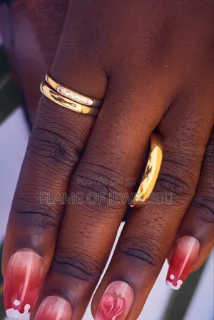 Engagement and Wedding Rings No Fade