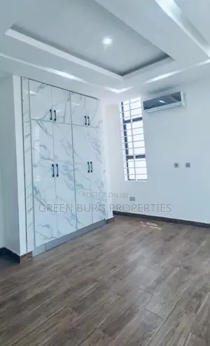 4bdrm House in Green, East Legon for sale
