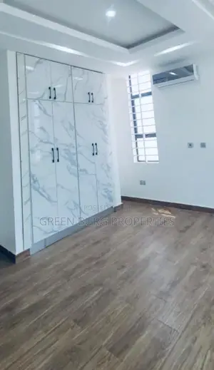 4bdrm House in Green, East Legon for sale