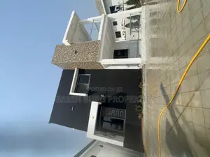 4bdrm House in Green, East Legon for sale