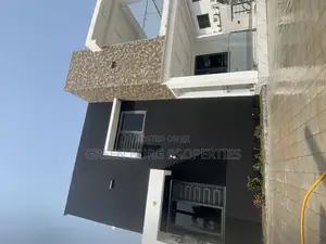 4bdrm House in Green, East Legon for sale