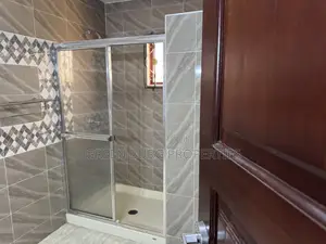 3bdrm Apartment in Green, East Legon for rent