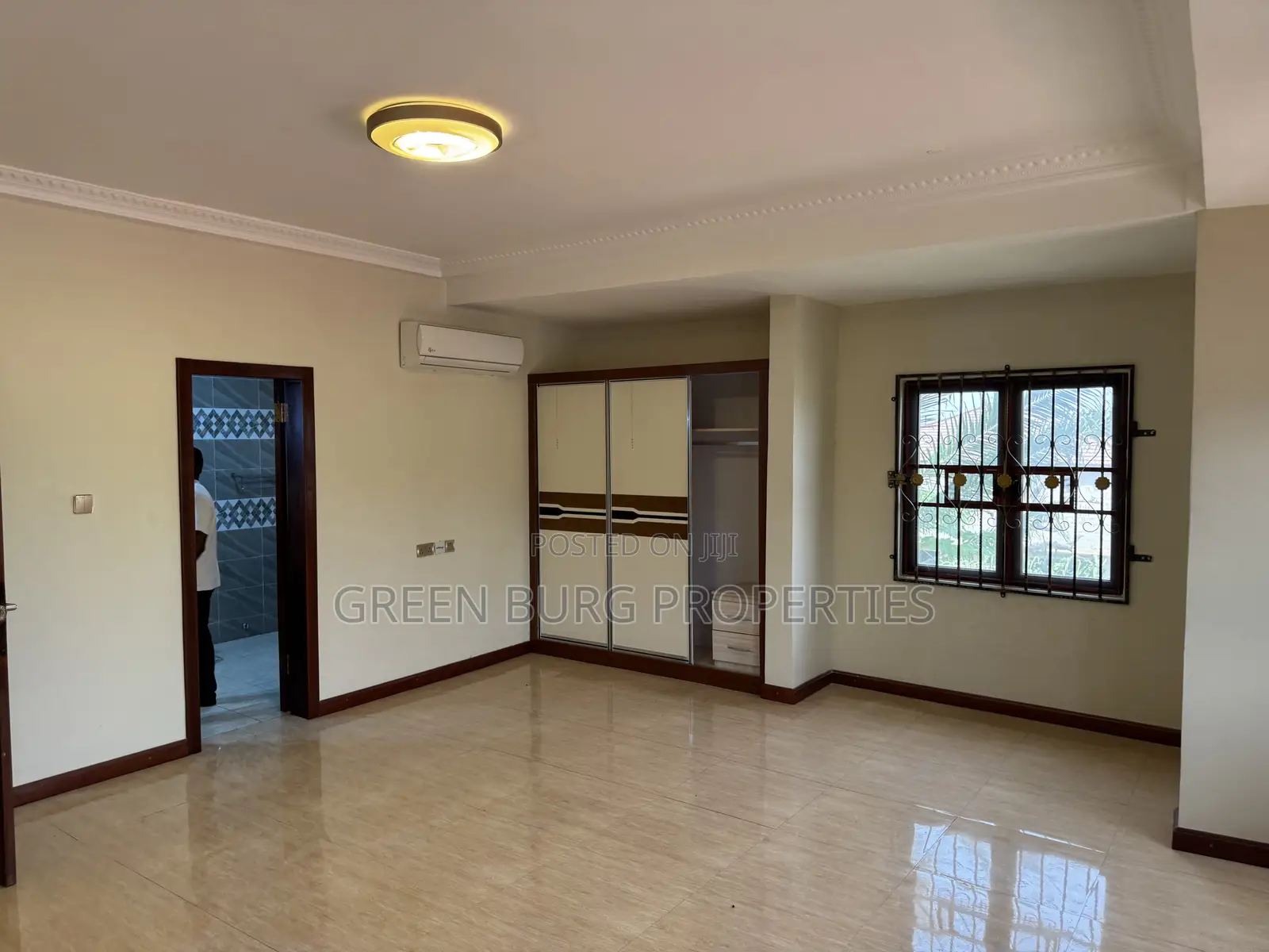 3bdrm Apartment in Green, East Legon for rent