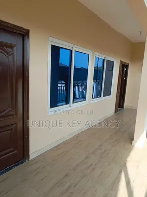 2bdrm Apartment in Unique Key Agency, Baatsona Total for rent