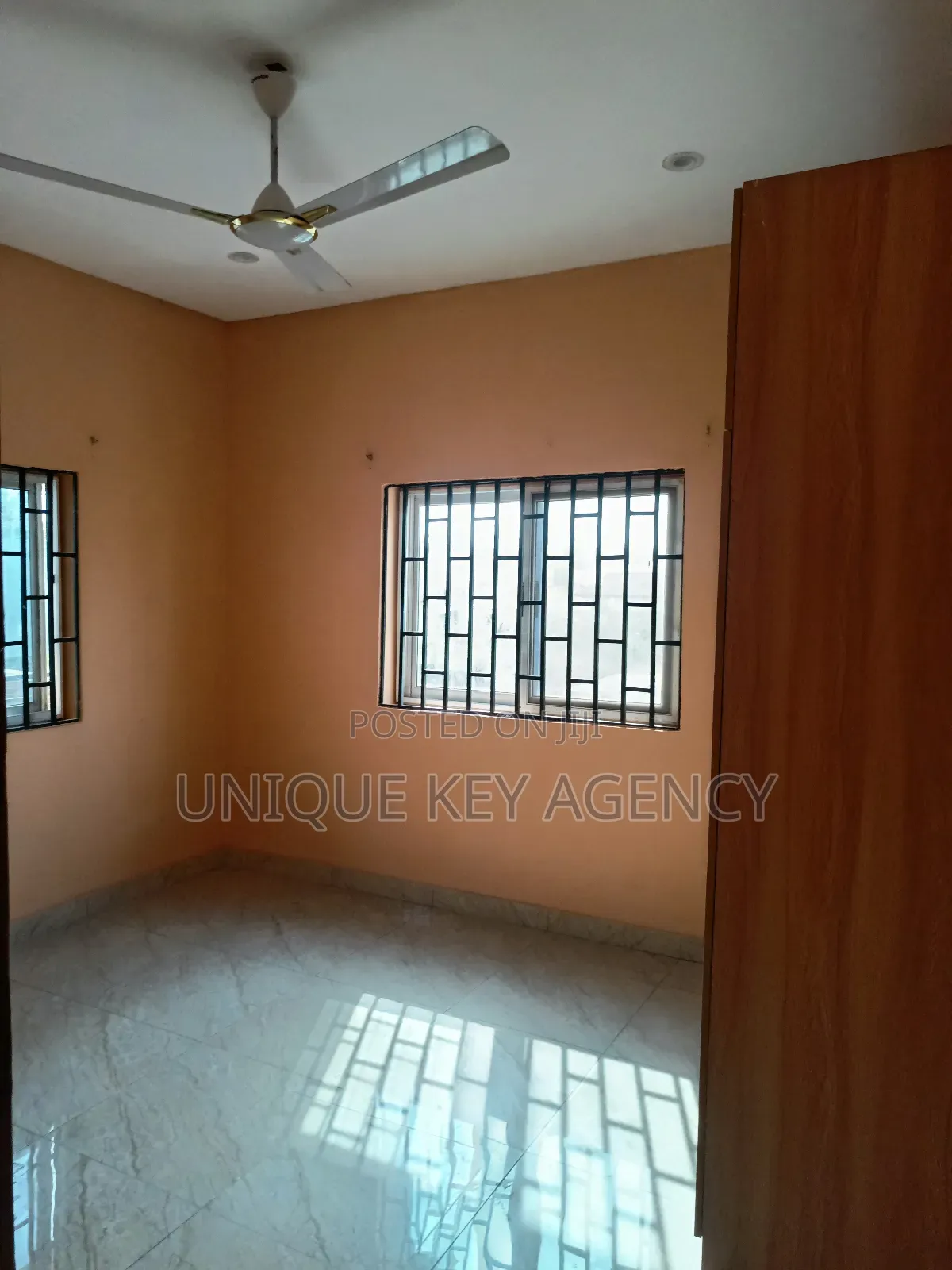2bdrm Apartment in Unique Key Agency, Baatsona Total for rent