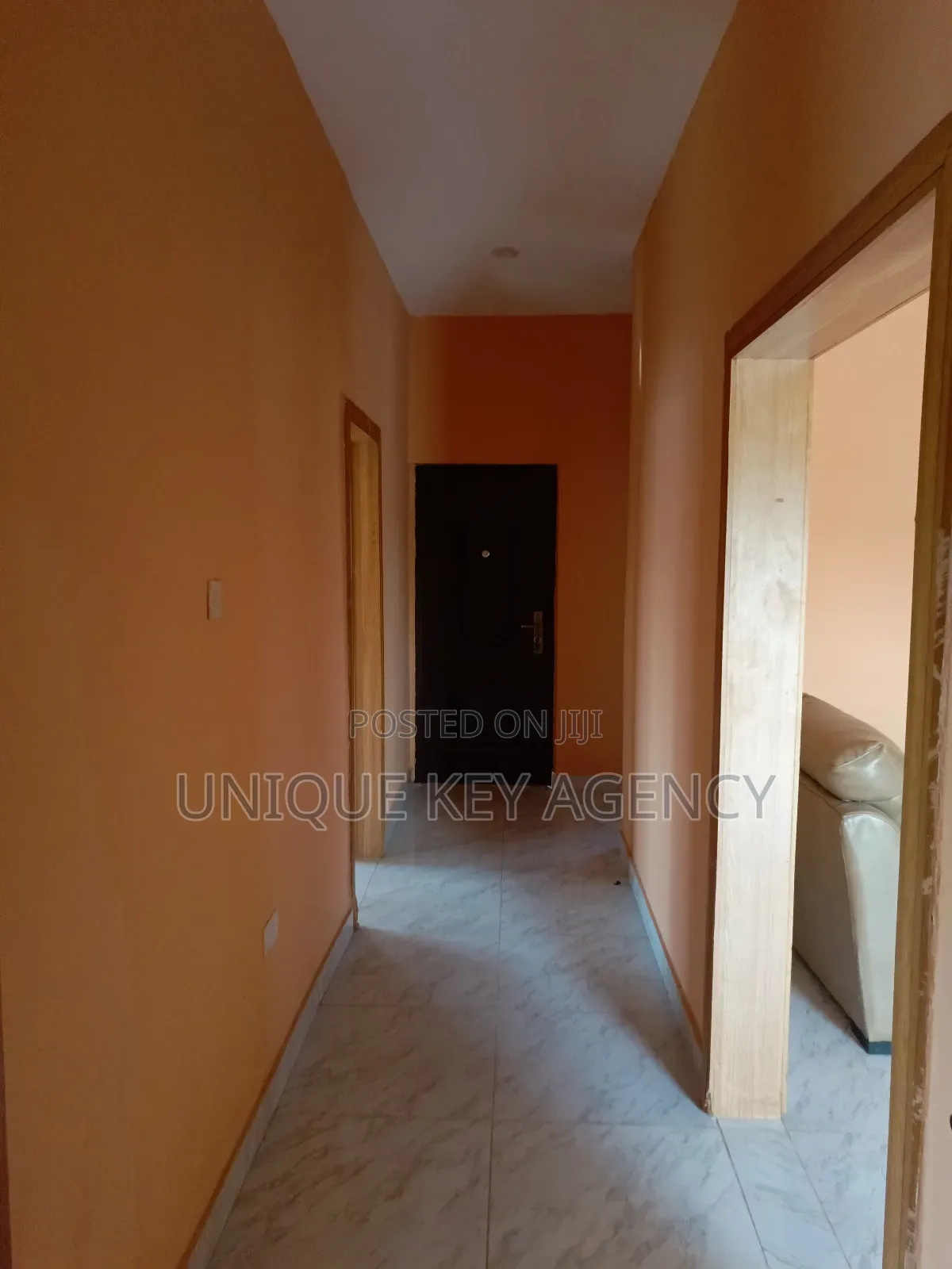 2bdrm Apartment in Unique Key Agency, Baatsona Total for rent